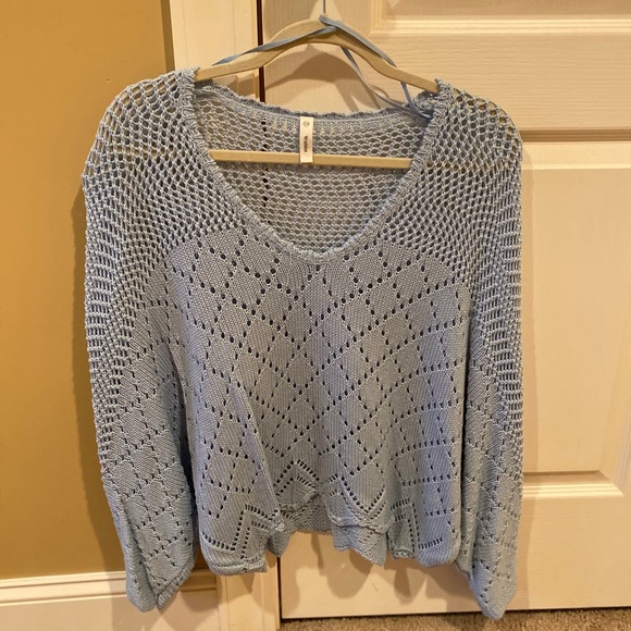 Women’s Sweater Top - Picture 6 of 15